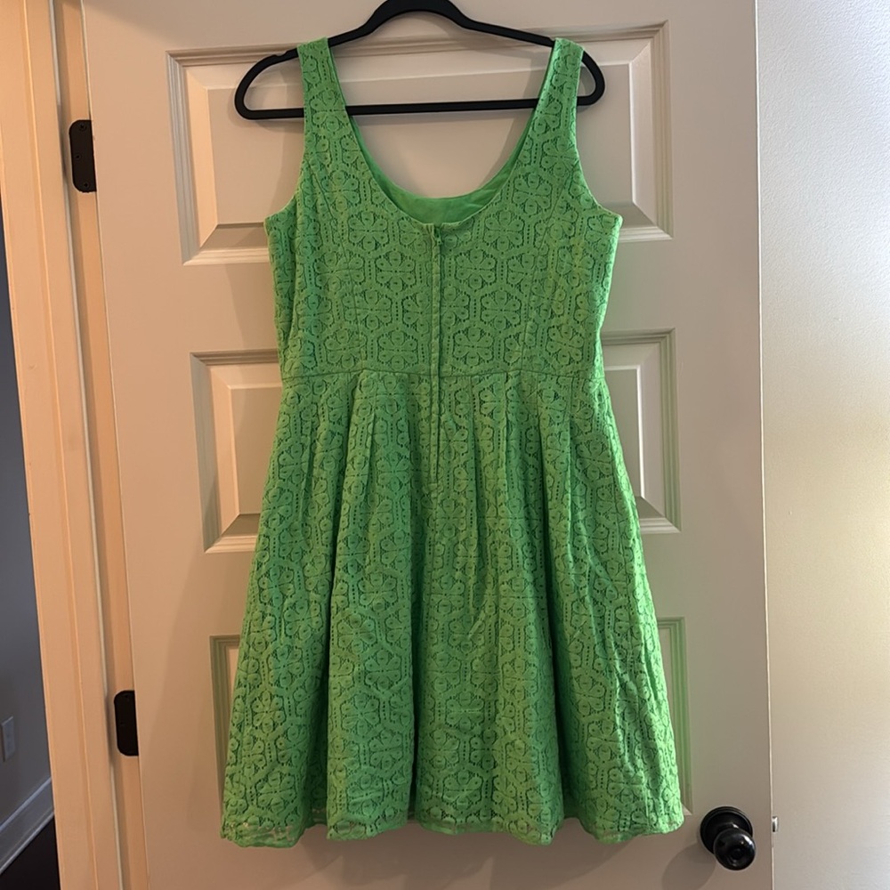 Lilly Pulitzer Bright Green Sleeveless Mini Dress- Super Cute Color for Spring! - Picture 2 of 5